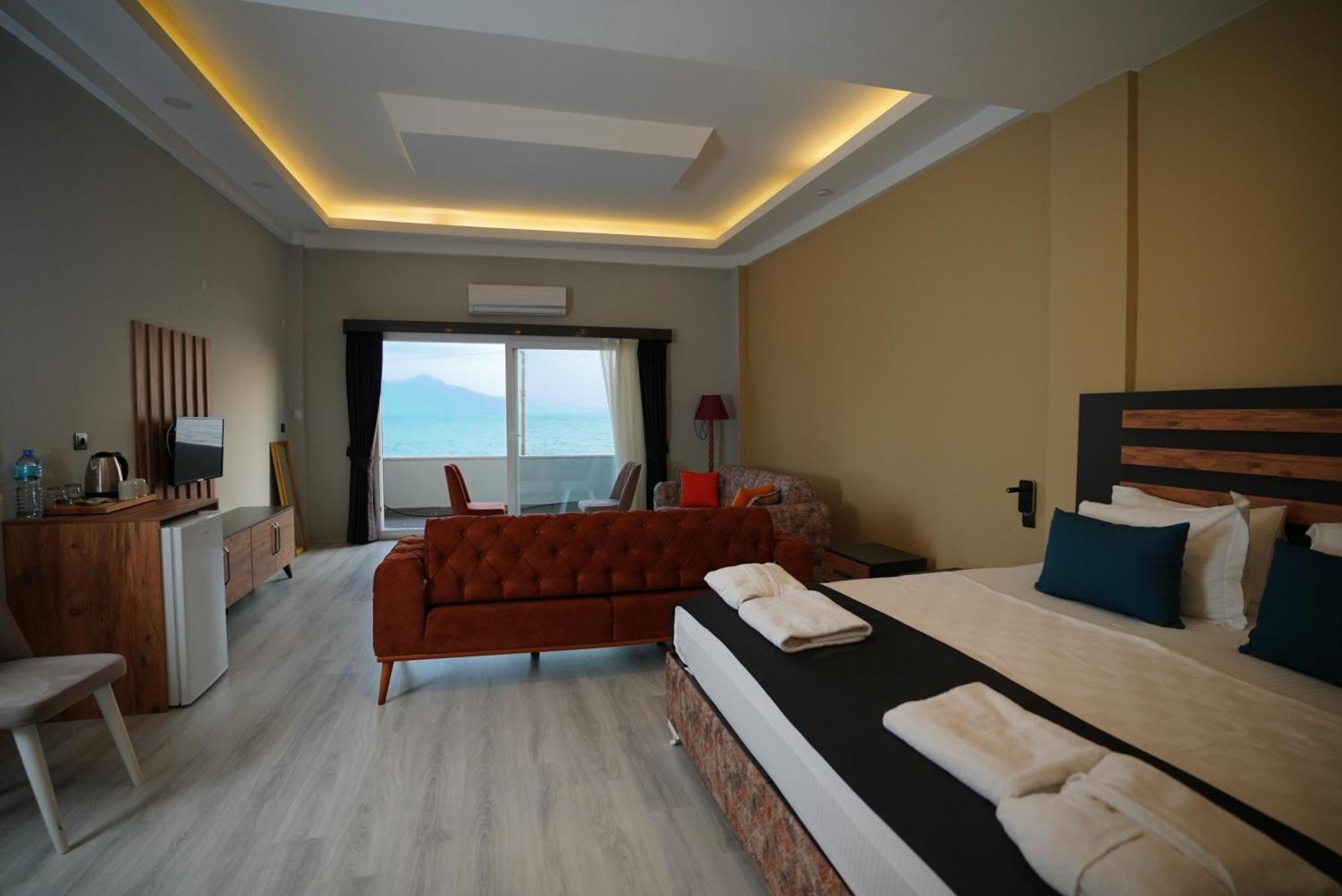 Villa Sevilla Kusadası Eksteriør bilde