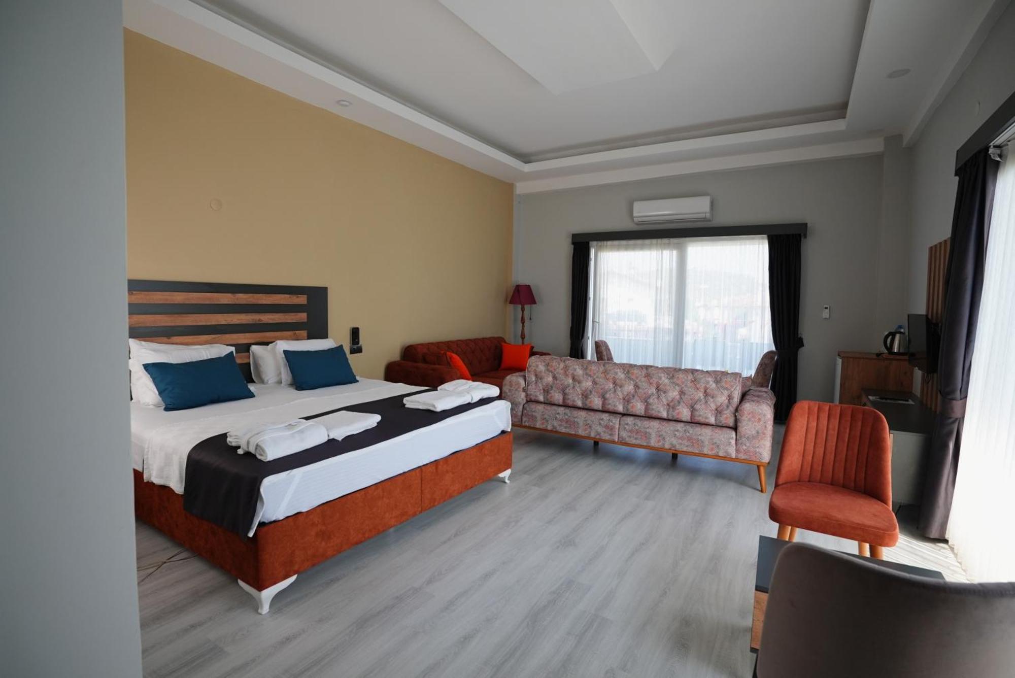 Villa Sevilla Kusadası Eksteriør bilde