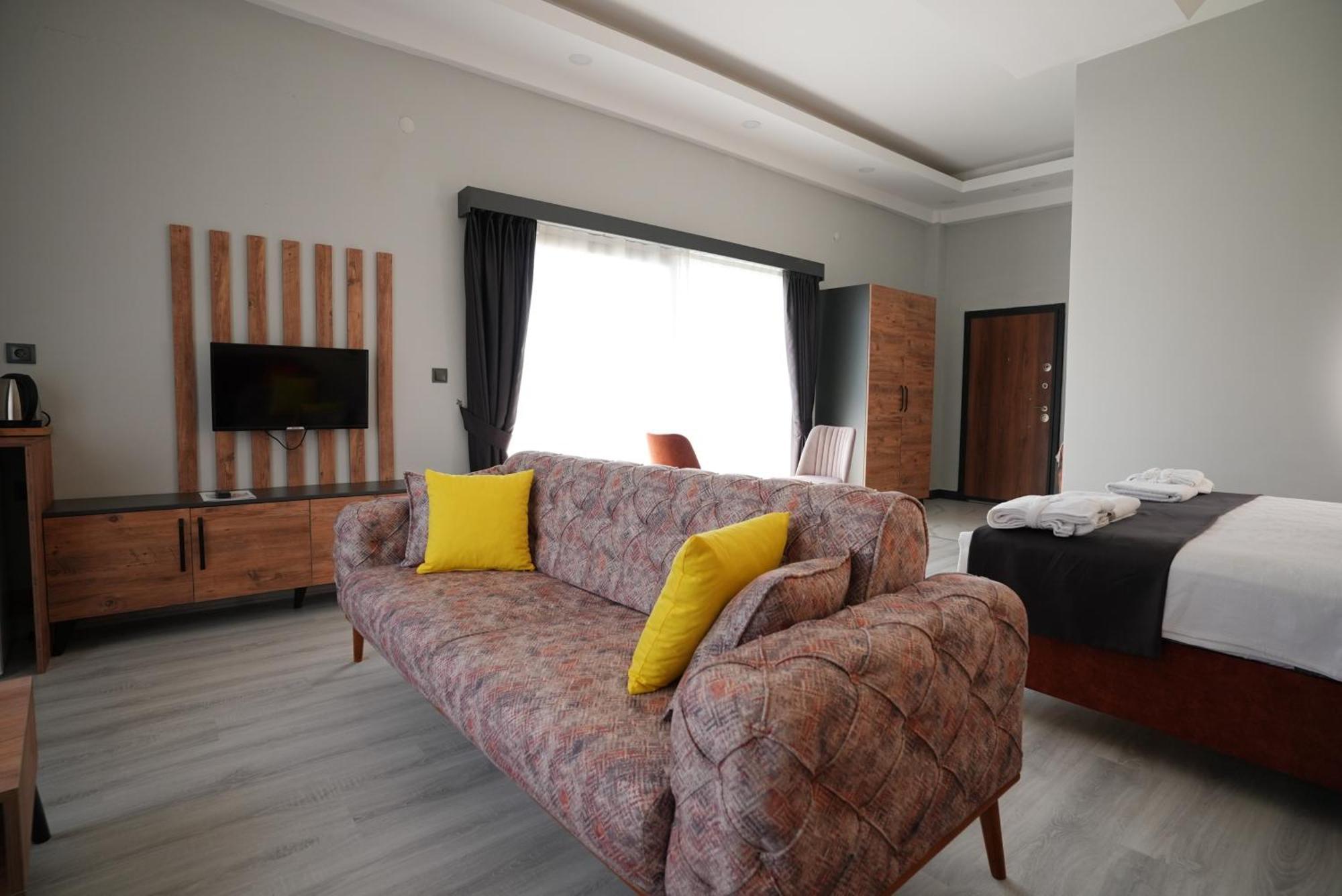 Villa Sevilla Kusadası Eksteriør bilde