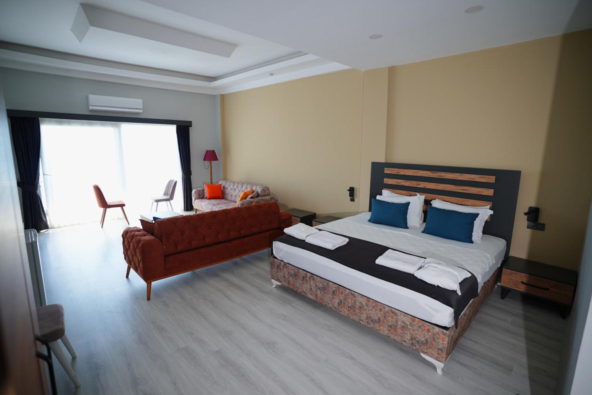 Villa Sevilla Kusadası Eksteriør bilde