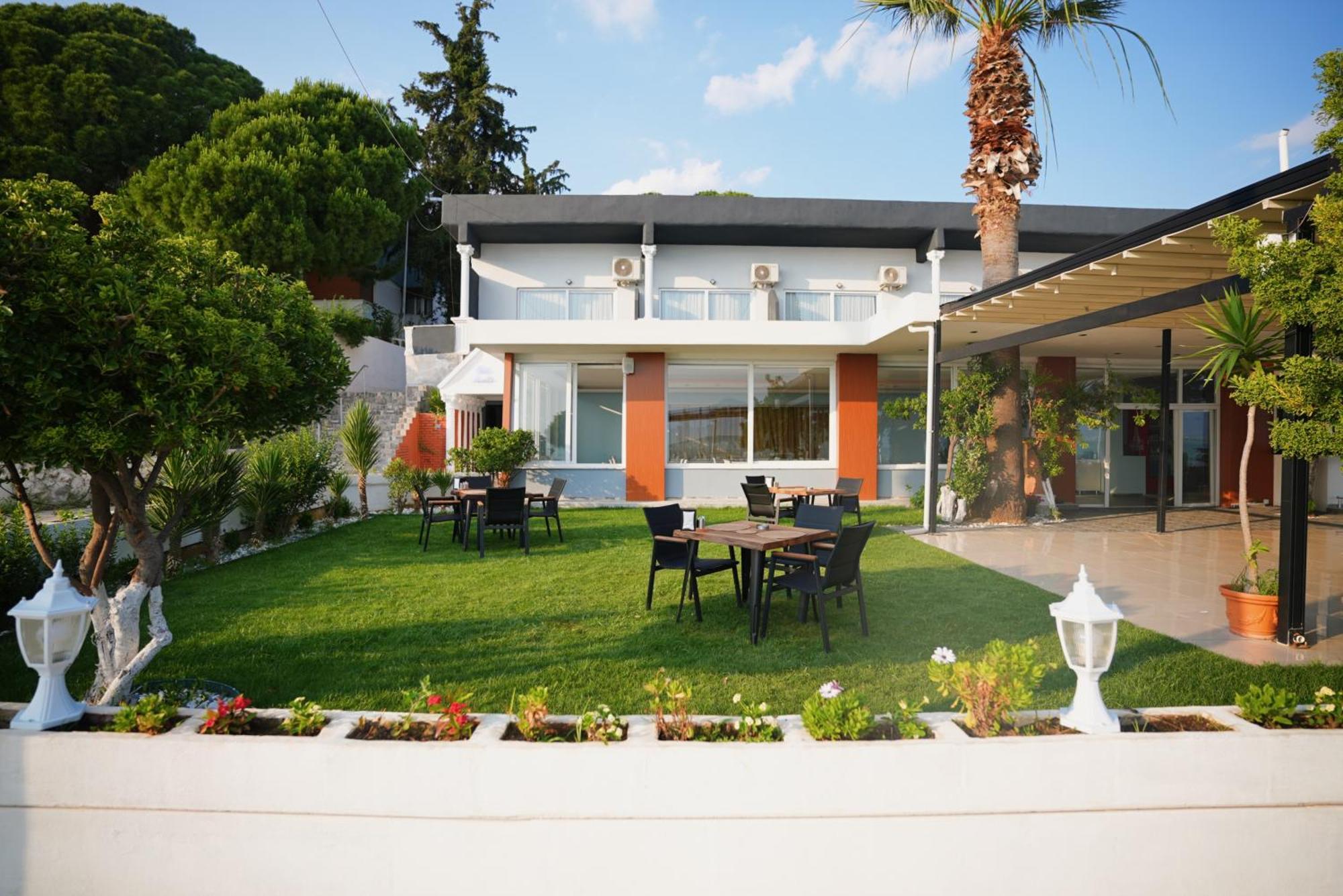 Villa Sevilla Kusadası Eksteriør bilde